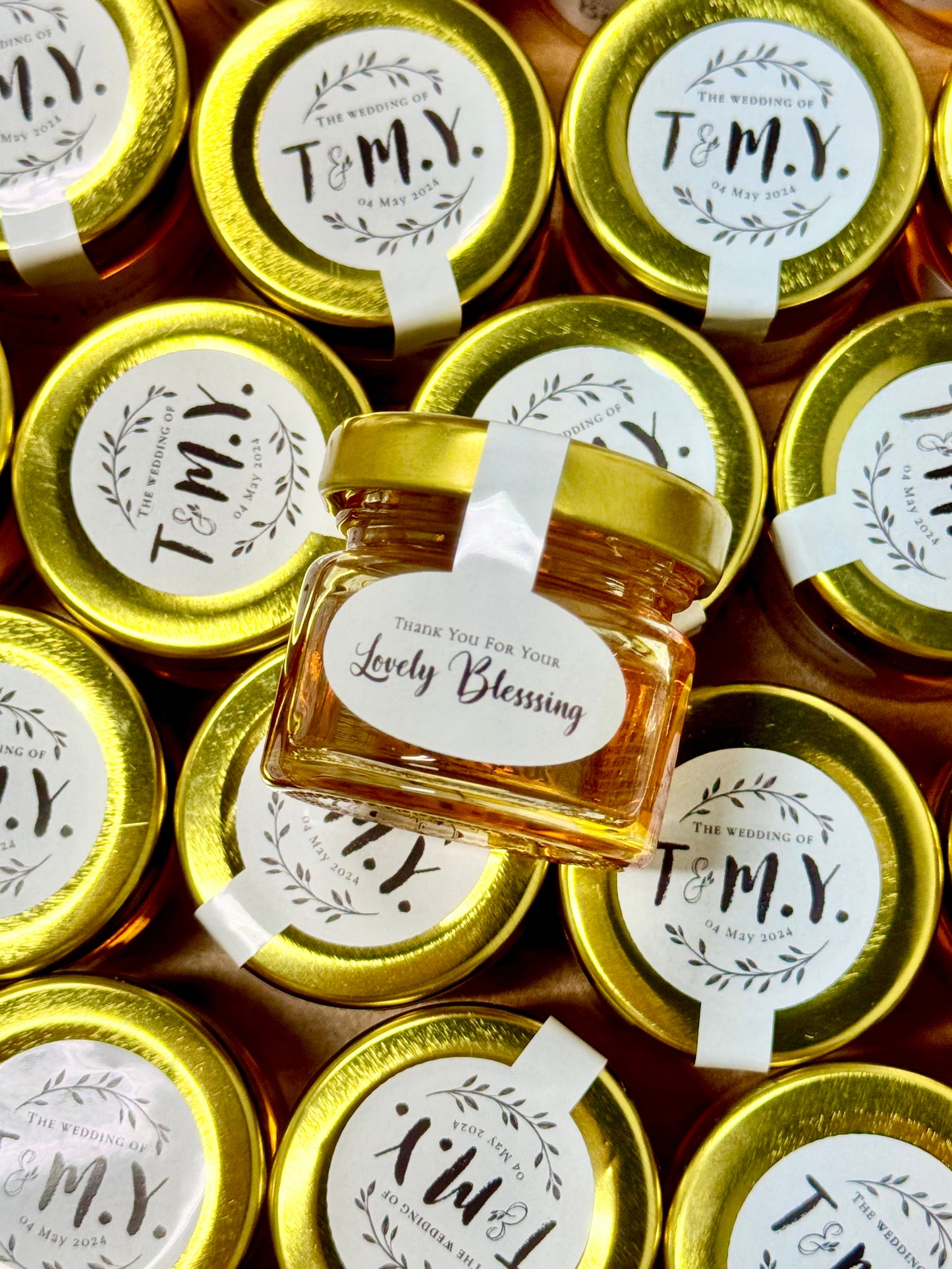 Luxe Golden Honey Door Gift