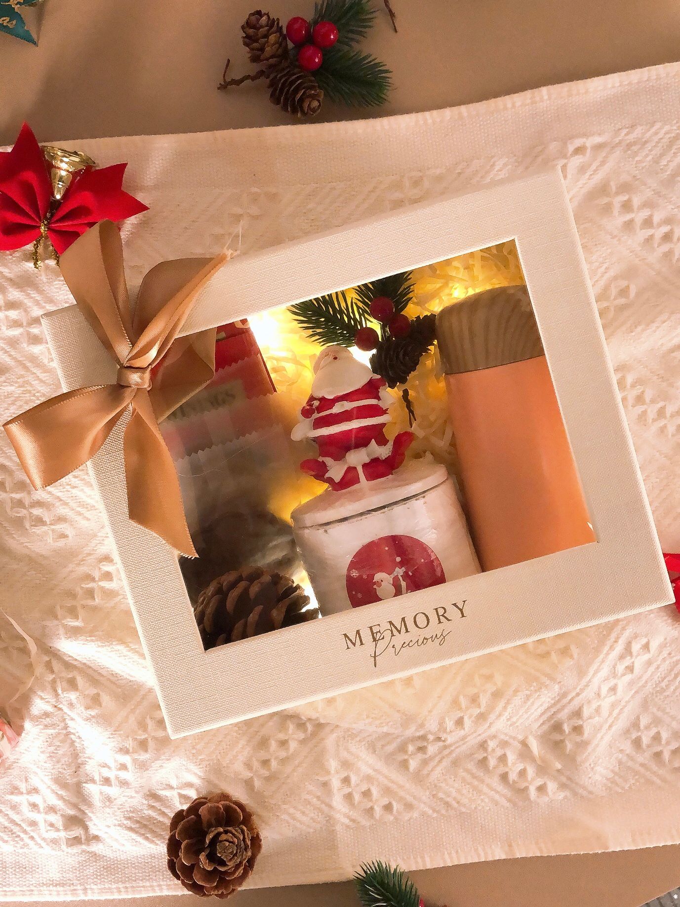 Santa's Treasure Gift Box