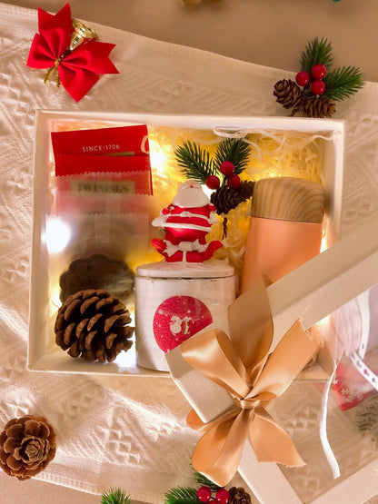 Santa's Treasure Gift Box