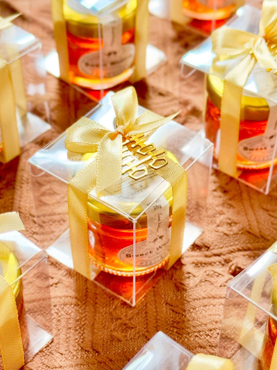 Luxe Golden Honey Door Gift